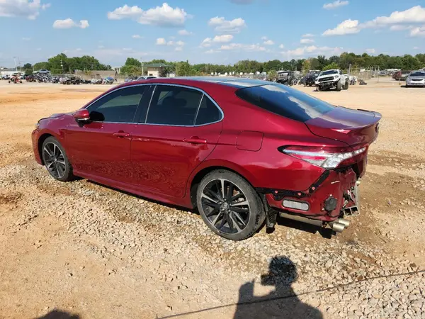 4T1B61HK9JU529844 2018 TOYOTA CAMRY - Image 2