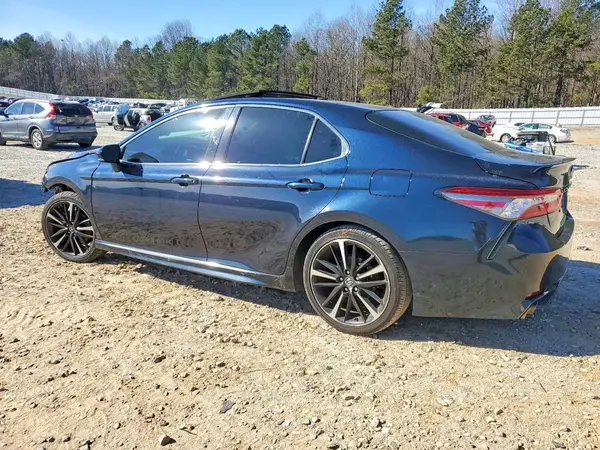 4T1B61HK9JU545249 2018 TOYOTA CAMRY - Image 2