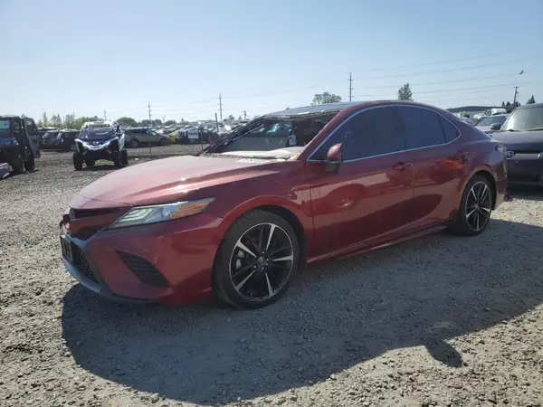 4T1B61HK9JU610438 2018 TOYOTA CAMRY - Image 1