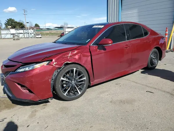 4T1B61HK9JU614473 2018 TOYOTA CAMRY - Image 1