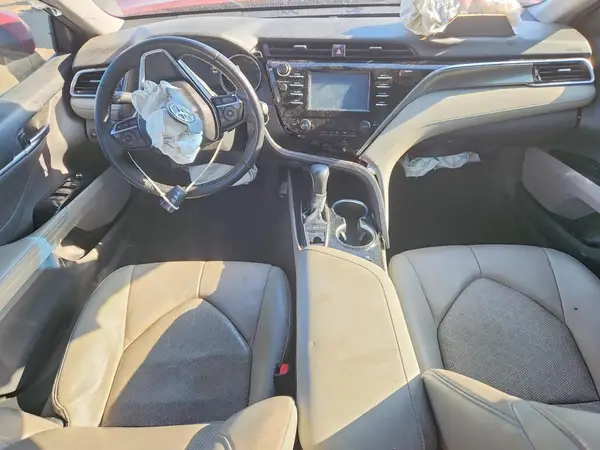 4T1B61HK9JU650938 2018 TOYOTA CAMRY - Image 8