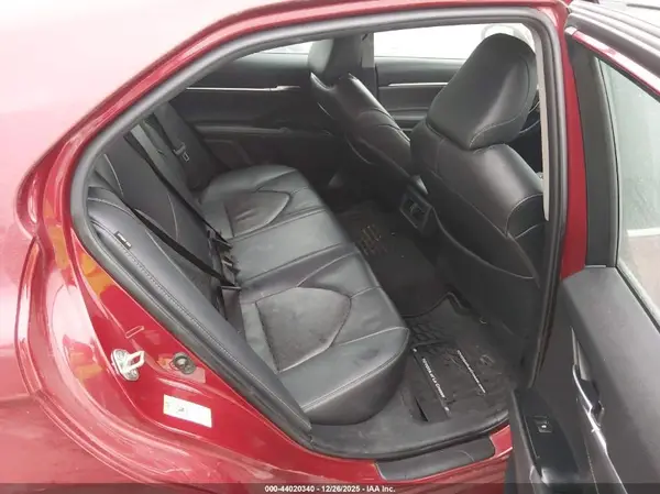 4T1B61HK9JU652043 2018 TOYOTA CAMRY - Image 8