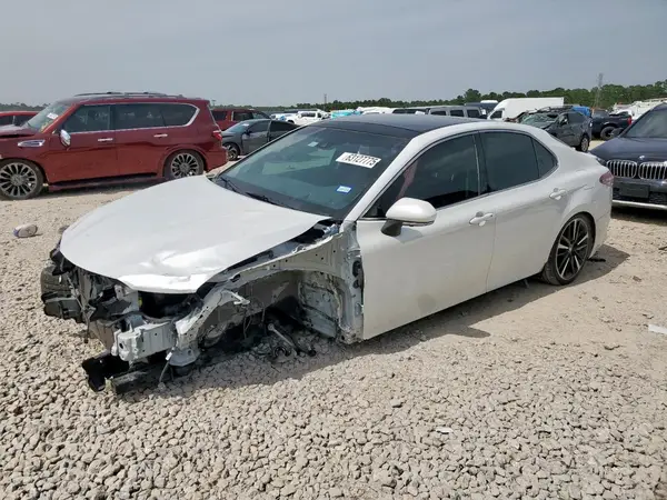 4T1B61HK9JU675676 2018 TOYOTA CAMRY - Image 1