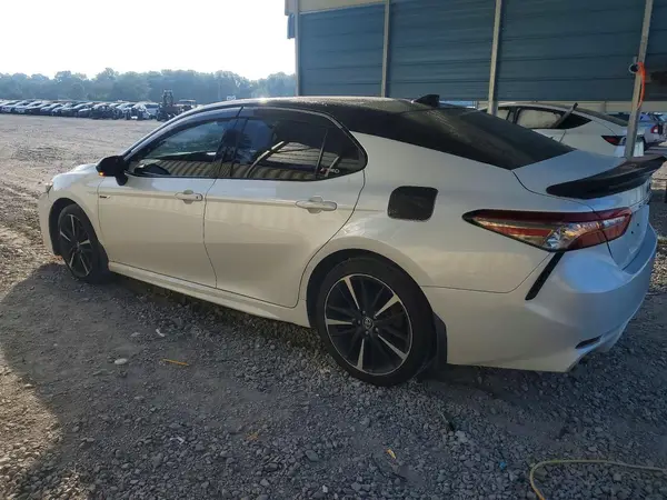 4T1B61HK9KU174403 2019 TOYOTA CAMRY - Image 2