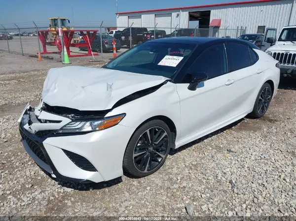 4T1B61HK9KU181206 2019 TOYOTA CAMRY - Image 2