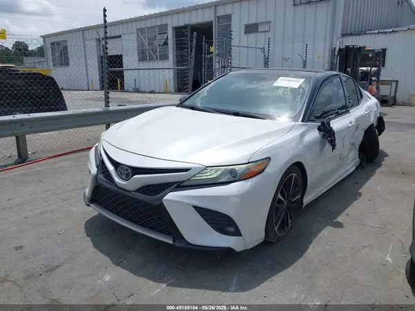4T1B61HK9KU213880 2019 TOYOTA CAMRY - Image 2
