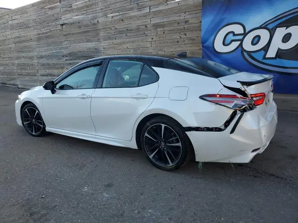 4T1B61HK9KU215063 2019 TOYOTA CAMRY - Image 2