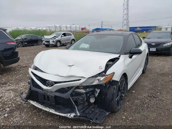 4T1B61HK9KU227133 2019 TOYOTA CAMRY - Image 2