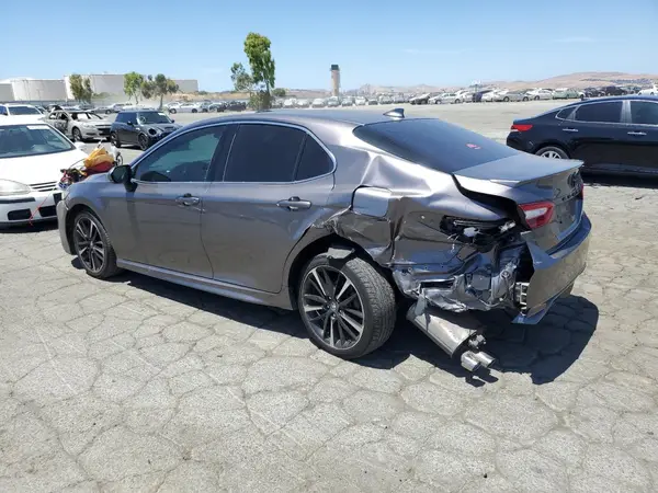 4T1B61HK9KU228279 2019 TOYOTA CAMRY - Image 2