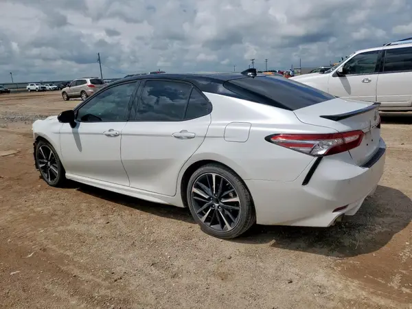 4T1B61HK9KU247298 2019 TOYOTA CAMRY - Image 2