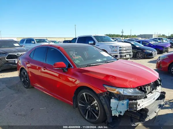 4T1B61HK9KU275585 2019 TOYOTA CAMRY - Image 1