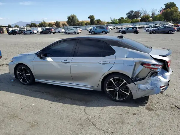 4T1B61HK9KU293892 2019 TOYOTA CAMRY - Image 2