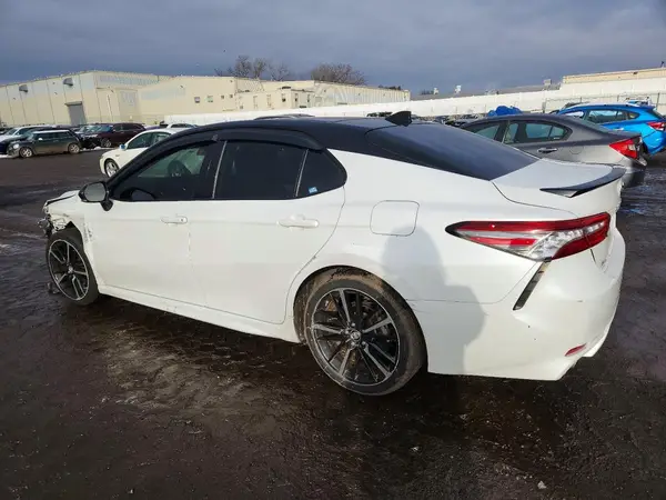 4T1B61HK9KU296341 2019 TOYOTA CAMRY - Image 2
