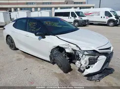 4T1B61HK9KU297697 2019 TOYOTA CAMRY
