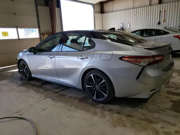 4T1B61HK9KU299496 2019 TOYOTA CAMRY - Image 2