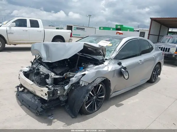 4T1B61HK9KU707477 2019 TOYOTA CAMRY - Image 2