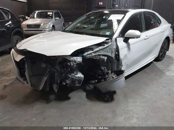 4T1B61HK9KU708080 2019 TOYOTA CAMRY - Image 2