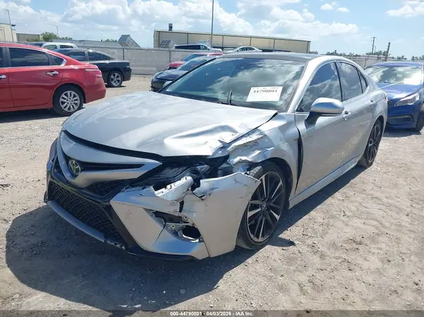 4T1B61HK9KU715305 2019 TOYOTA CAMRY - Image 2