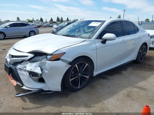 4T1B61HK9KU718673 2019 TOYOTA CAMRY - Image 2