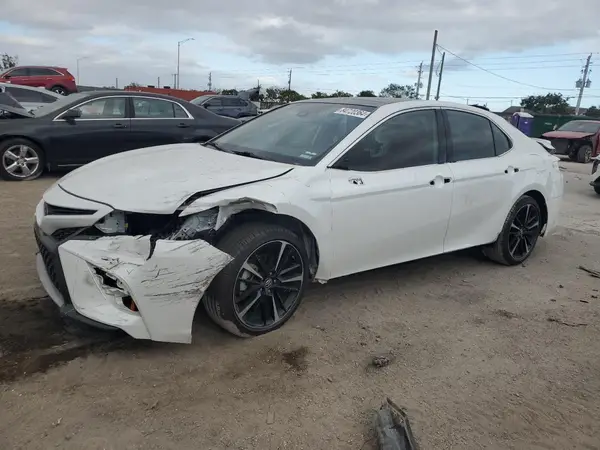 4T1B61HK9KU734226 2019 TOYOTA CAMRY - Image 1