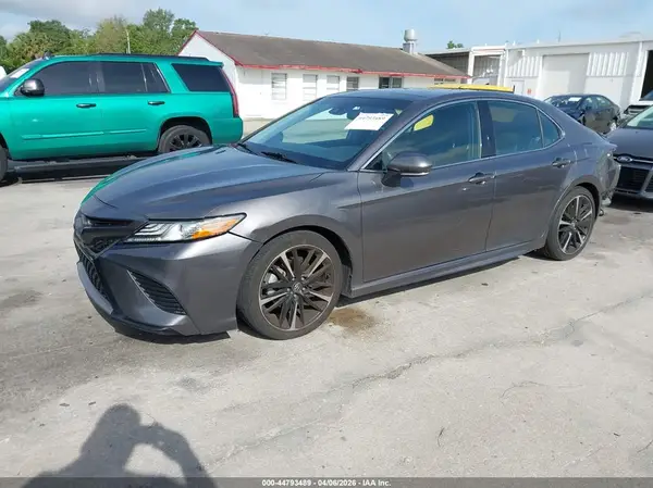 4T1B61HK9KU736090 2019 TOYOTA CAMRY - Image 2