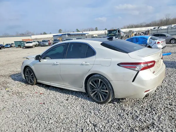 4T1B61HK9KU761622 2019 TOYOTA CAMRY - Image 2