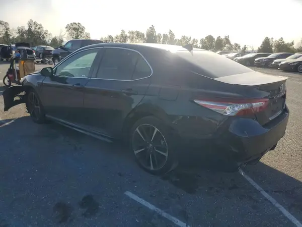 4T1B61HK9KU787105 2019 TOYOTA CAMRY - Image 2