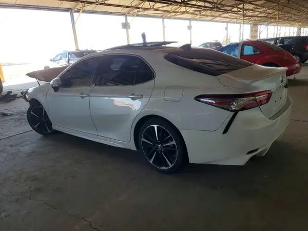 4T1B61HK9KU808664 2019 TOYOTA CAMRY - Image 2