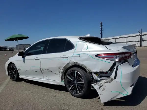 4T1B61HK9KU831393 2019 TOYOTA CAMRY - Image 2