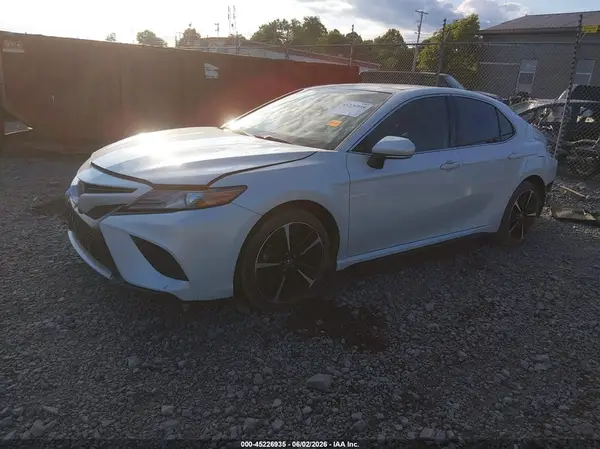 4T1B61HK9KU833094 2019 TOYOTA CAMRY - Image 2