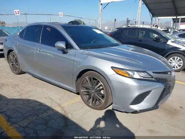 4T1B61HK9KU837551 2019 TOYOTA CAMRY - Image 1