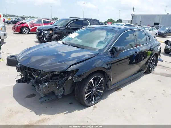 4T1B61HK9KU837582 2019 TOYOTA CAMRY - Image 2