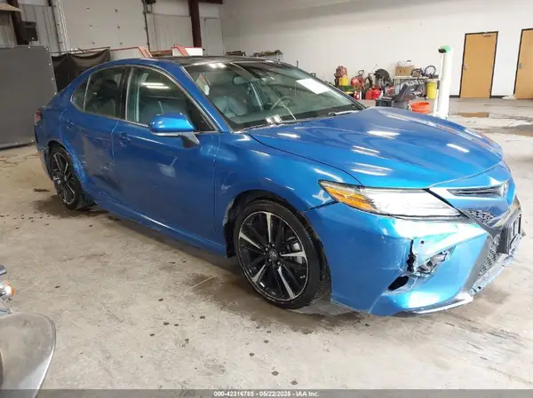 4T1B61HKXJU002136 2018 TOYOTA CAMRY - Image 1