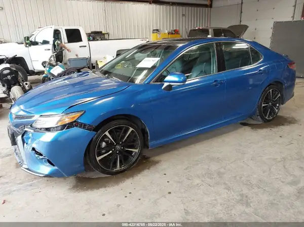 4T1B61HKXJU002136 2018 TOYOTA CAMRY - Image 2