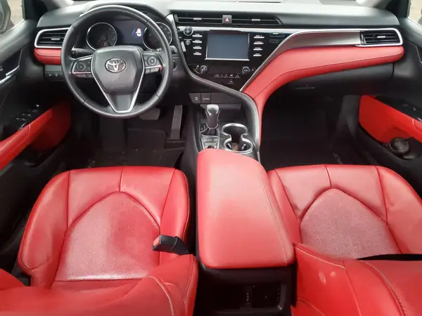 4T1B61HKXJU015727 2018 TOYOTA CAMRY - Image 8