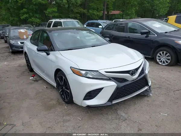 4T1B61HKXJU031524 2018 TOYOTA CAMRY - Image 1