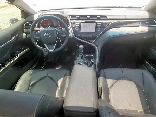 4T1B61HKXJU040689 2018 TOYOTA CAMRY - Image 8