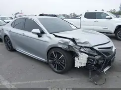4T1B61HKXJU054561 2018 TOYOTA CAMRY