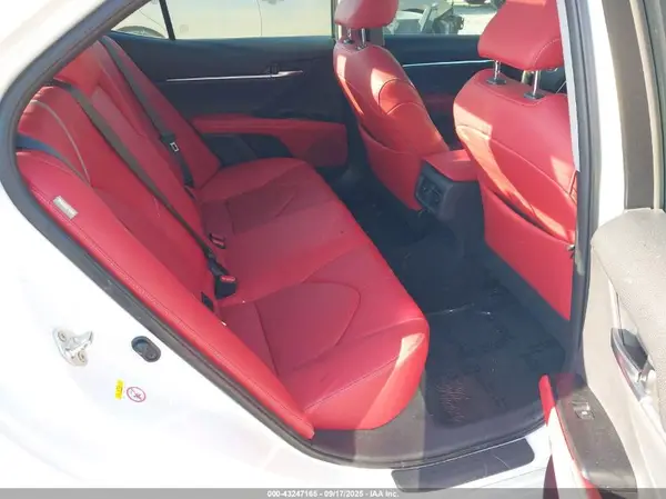 4T1B61HKXJU055581 2018 TOYOTA CAMRY - Image 8