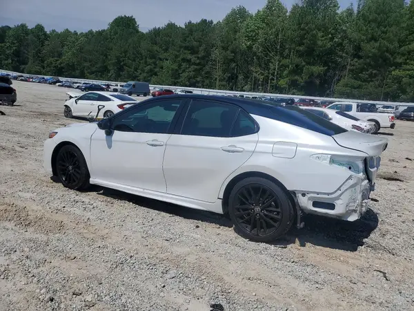 4T1B61HKXJU060487 2018 TOYOTA CAMRY - Image 2