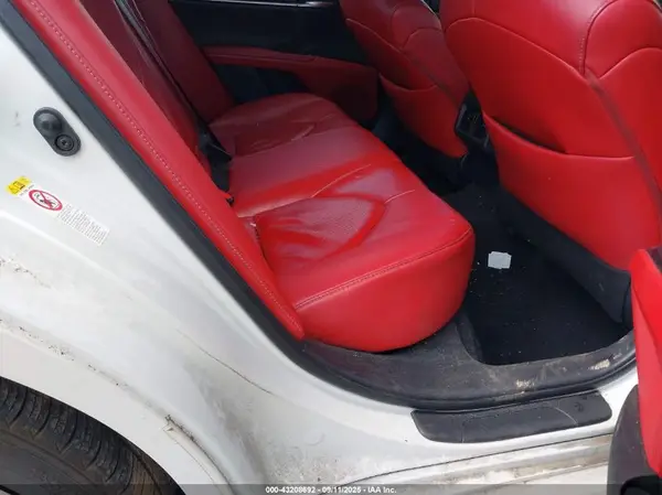 4T1B61HKXJU089097 2018 TOYOTA CAMRY - Image 8