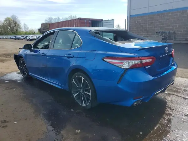 4T1B61HKXJU091853 2018 TOYOTA CAMRY - Image 2
