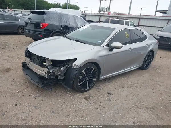 4T1B61HKXJU106626 2018 TOYOTA CAMRY - Image 2