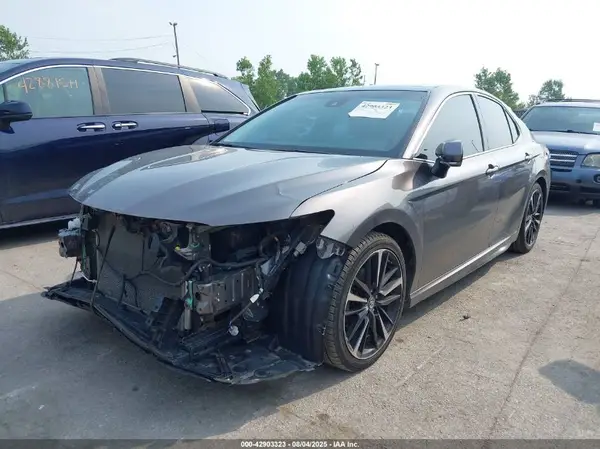 4T1B61HKXJU115987 2018 TOYOTA CAMRY - Image 2