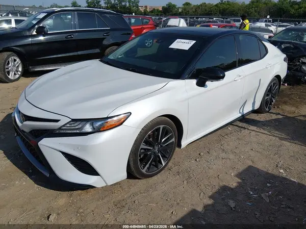 4T1B61HKXJU119151 2018 TOYOTA CAMRY - Image 2