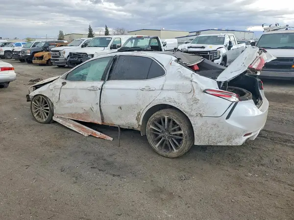 4T1B61HKXJU122194 2018 TOYOTA CAMRY - Image 2