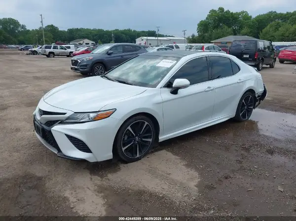 4T1B61HKXJU124141 2018 TOYOTA CAMRY - Image 2