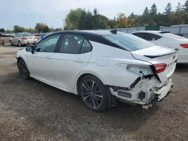 4T1B61HKXJU126522 2018 TOYOTA CAMRY - Image 2