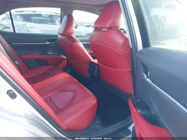 4T1B61HKXJU130926 2018 TOYOTA CAMRY - Image 8