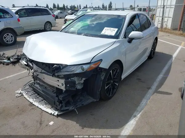 4T1B61HKXJU149475 2018 TOYOTA CAMRY - Image 2